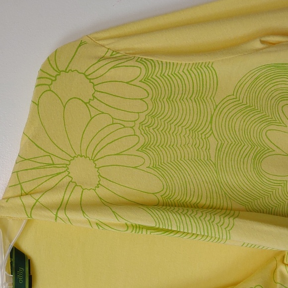 Oilily Lightweight LS Ruffle Cuff Drape V-Neck Yellow Green Floral Graphic Top - Picture 10 of 12